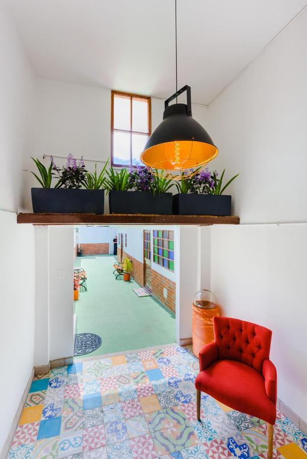 Hostal Dona Eliza โบโกตา ภายนอก รูปภาพ
