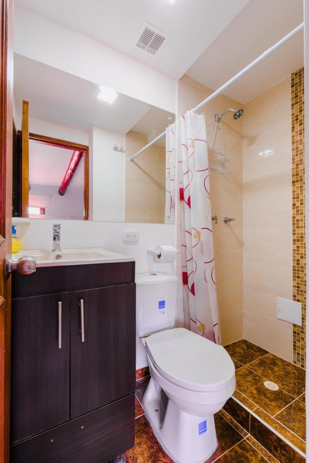 Hostal Dona Eliza โบโกตา ภายนอก รูปภาพ
