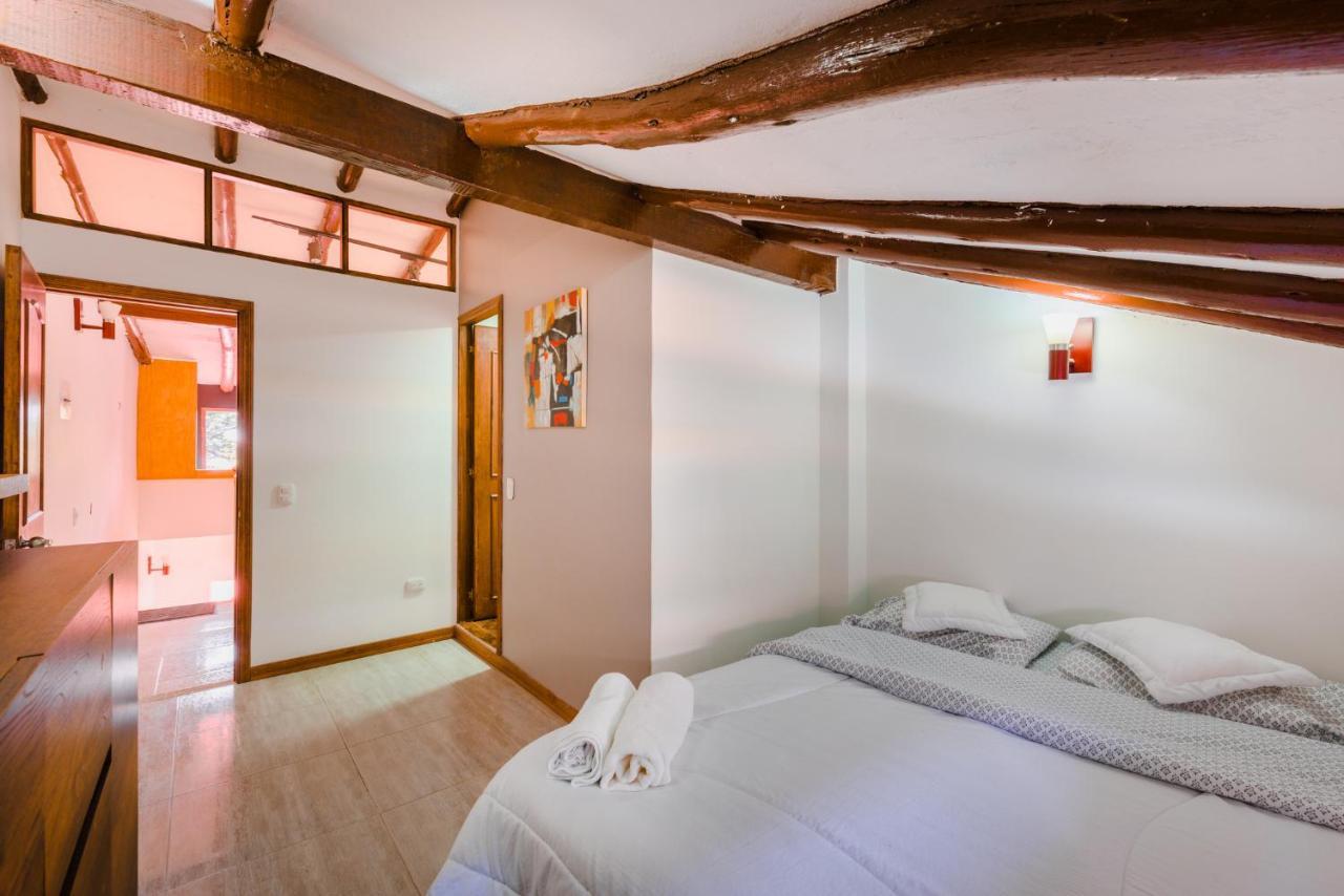 Hostal Dona Eliza โบโกตา ภายนอก รูปภาพ